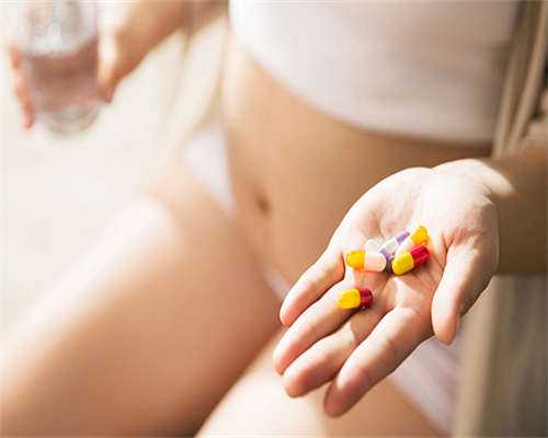 孕妇喝脱脂奶粉好还是全脂奶粉好